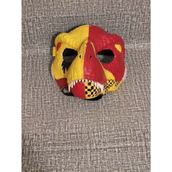 Jurassic park Other - VELOCIRAPTOR MASK Jurassic park world dinosaur legacy movable jaw Already Paint